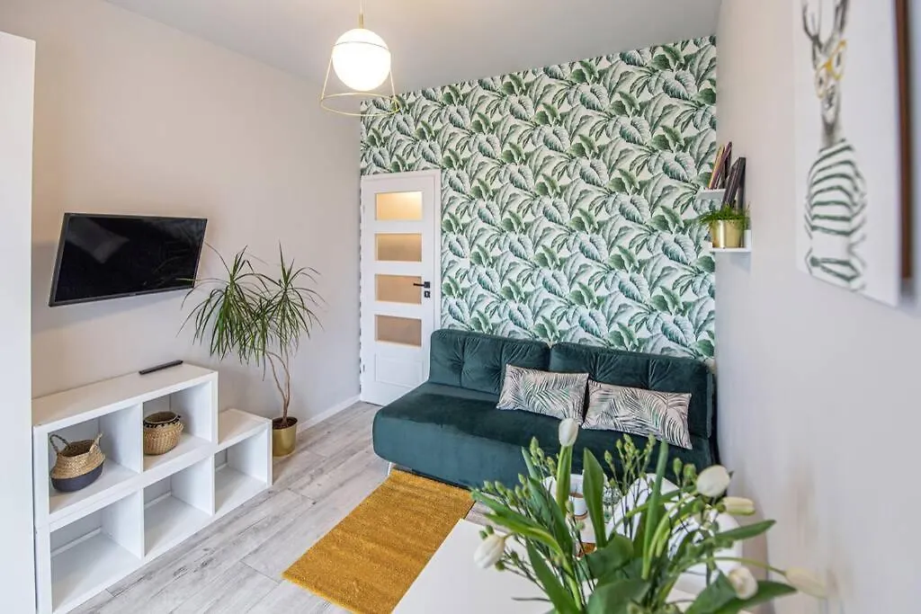Apartament With Garden Bezplatny Parking !!! Krasków Διαμέρισμα